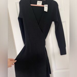 Abercrombie and Fitch Black Knit Wrap Tie Dress. Size small. New with tags on.